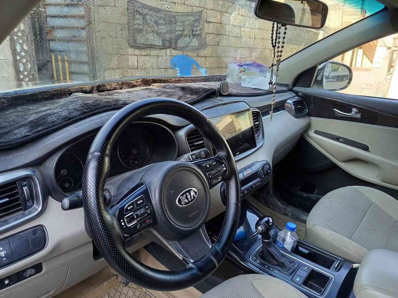 السلام عليكم سورنتو 2018وراد خليجي مكفولة ضربه وصبغ رقم اربيل بسمي تدفه تبريد سياره خير من الله *********** السعر 240 ورقه وبيه مجال
