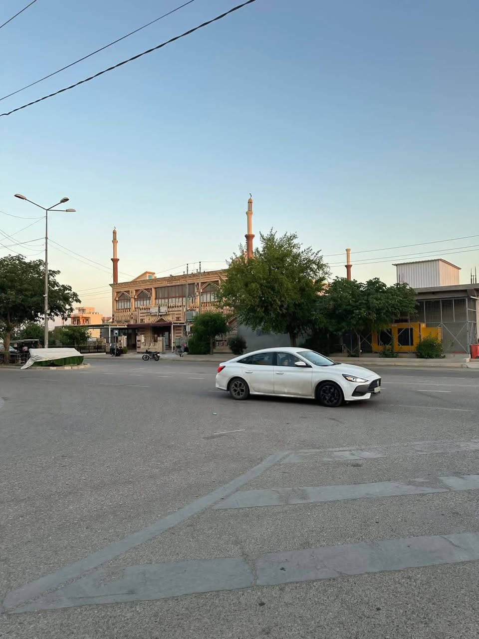 ‎موڵکی تیجاری لەسەر دووسایدی گه ركي نه ورؤز بۆ فرۆشتن   

‎
‎سلام علیکم

‎#عه رزي تجاري_لە_گه ركي نه ورؤز بۆ فرۆشتن ⛪💒
‎ناونیشان 📍کەلار _ قه زاي ڕزگاری (سموود) 
                           عه رزي تجاري له سه ر جادي دووسايد 
‎◼️ تاپۆی یەک ناوەو ڕووی لە خۆری ئێوارەیە 🔴
‎◼️ ڕووبەری 10 بە 20 = 200 مەترە 📏📐
‎◼️ نرخی زۆۆر گونجاوە و له سه ر قیرەکەیە 🛣️
  

‎بۆ زانینی نرخ 💵 تەنها خاڵێک لە کۆمێنت دانێ ڕاستەوخۆ بە نامە نرخەکەیت پێ دەگات یان پەیوەندی بکەن بەم ژمارانەوە 📲📞📳

***********

‎یان سەردانی
‎#نوسينگةى #خؤرنةوةزان بکەن
‎ناونیشانی نوسینگە 📍 ڕزگاری جوت سايدى ئاسودة -بةرامبةر مزگةوتى ئاسودة🕌

‎ئێوەی بەڕێزیش هەر موڵکێکتان هەبوو بۆ فرۆشتن یان ویستان بیکڕن دەتوانن ڕەسم و زانیارییەکانتان بنێرن بۆ ژمارە ڤایبەری 📞✅ ***********
