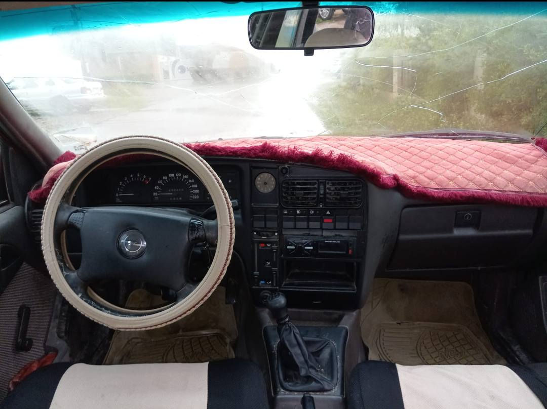 للبيع 
اوبل اومكا رقم كركوك شرط التحويل محرك كير شرط صدر شرط تخم تاير جديد سياره بلاديه لا صبغ ولا معجون ولا خياس جاهزه من كلشي 
مكان السيارة تكريت 
رقم صاحب السياره (‏‪0771 597 3480‬‏)
  السعر (29)          (‏‪0783 044 9109‬‏)
