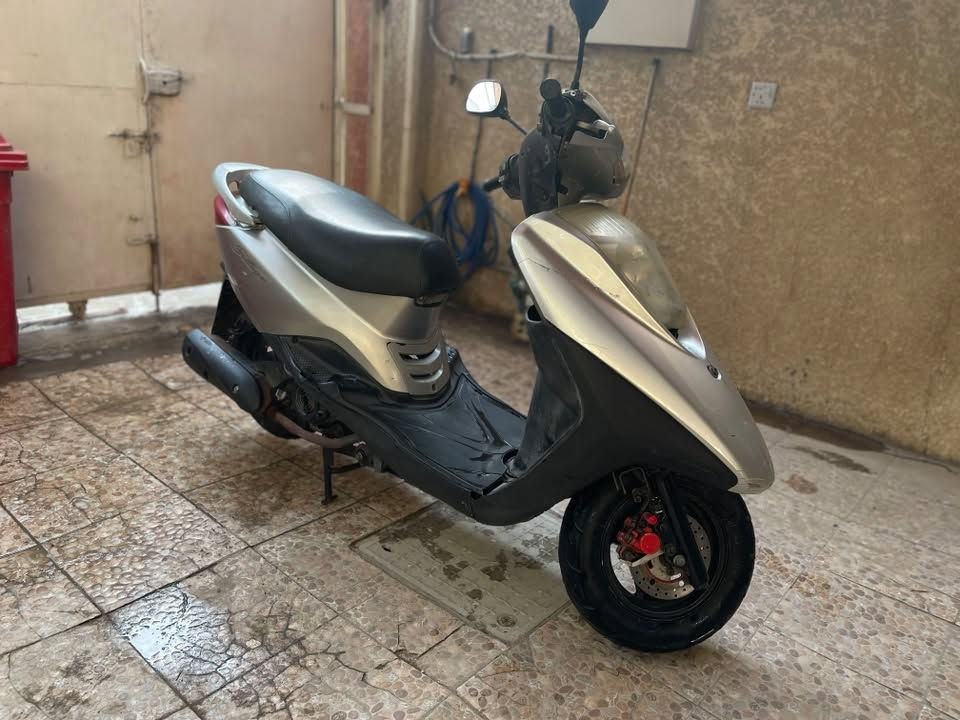 بريز نظيفة للبيع او مراوس باكزز
محرك ناعم كلچات جديدة كاملة مابيهة نقص
السعر ٦٥٠ الف
مكاني الكاظمية
***********
