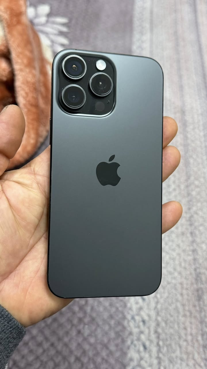 ايغون ١٦ برو ماكس بي قفل
للسعر دزله خاص *********** واتساب
