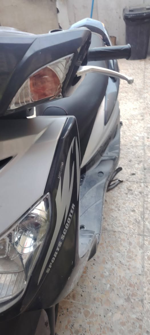 سلام عليكم دراجه سكنس فحل للبيع دراجه حلوه شلعه معدل دراجه بلاديه ختم وحد كهرباءيات شغاله مكاني ام الكبر السعر ٦٥٠وبيها مجال رقم الهاتف ***********
