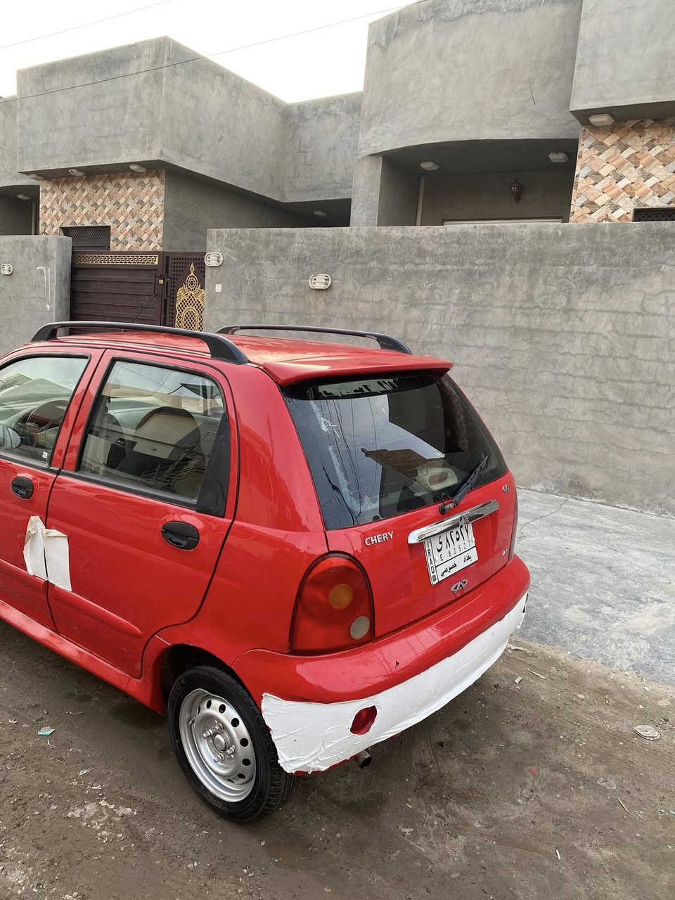 السلام عليكم كيو كيو 2013 رقم بغداد مكينه وكير خير من الله جديدات لسيارة حيل نضيفه ومناقصها شي شغل واطلع وين متريد تدفئه تبريد تبريدها ثلج كير اوتو خمس نمر واربعه سلندر مو ثلاثه لمرغوب مكينه 16ولف مو 14 السعر 35وبيها مجال  سياره جديده مو نفس ذني لتعبانات ولراكضات مكاني تكريت ويرهم مراوس شعندك حسب كلمن وسعره وحياكم الله ***********
