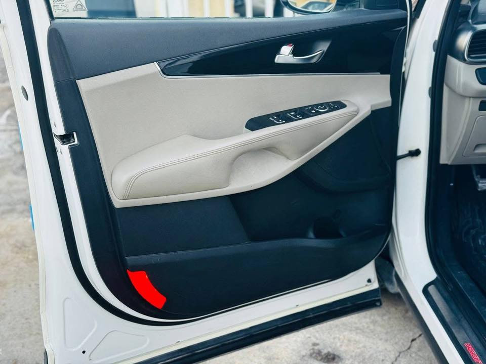 اخوان سلام عليكم
بيع سريع حاله صحيه مستعجله 

سورنتو 2019 خليجي مكفوله كفاله عامه 

مكاني بغداد 

السعر 248 بيه مجال 

***********
