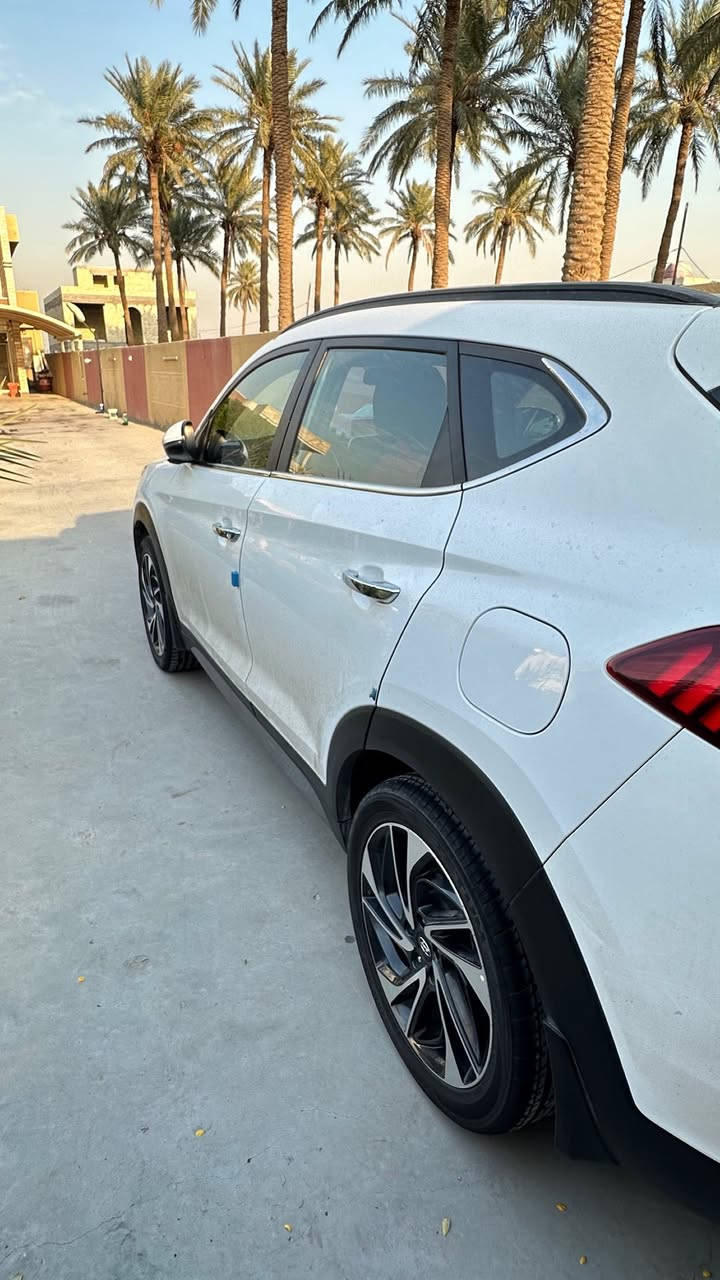 سلام عليكم
توسان خليجي 2021 

سياره كفاله عامه بس مبدل دعامية خلفية مال زيرو 

سياره نظيفة ع أيدي جبتها زيرو يعني سياره ع أيد شخص واحد فقط سنويه وتحويل ثاني يوم رقم أربيل بأسمي 

موصفات 

حساسات 

أمامية خلفية 

مري شفط 

DRLV MOOD

ثلاثة وظعيات قياده 

بصمة وتشغيل عن بعد 

ترحيب بل بدأت والمري جانبيه 

بانوراما على طول سيارة 

شحن لاسلكي 

تبريد قطعتين 

بك لايت فول أليدي 

سياره نظيفة إلى درجة ماشية 90Kmالف 

سعره 220 وبيها مجال للشراي 

عنواني بغداد الدورة 

***********
