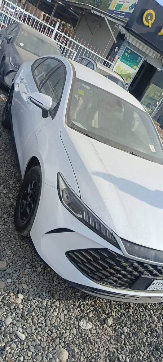 سلام عليكم
بي واي دي موديل 25 

داخل أبيض 

بصمه وكارت 

السعر 18500

الستفسار ***********
