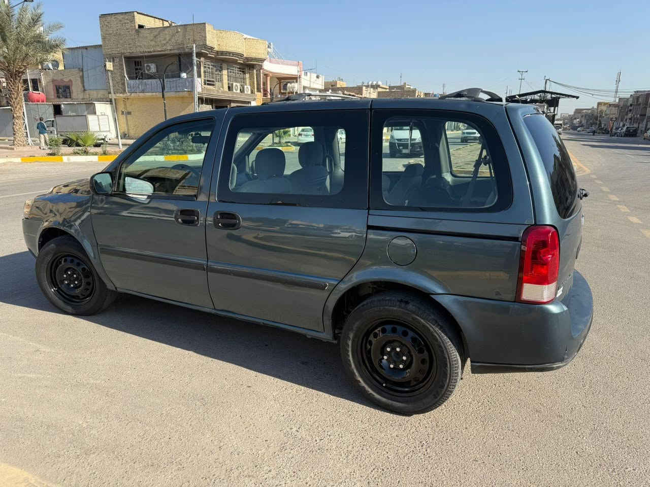 من رخصة مدير الاكروب
للبيع شوفرليت بلاندر 7 راكب موديل 2007 
رقم بغداد ألماني سنويه لل 2028
محرك كير جدد  مكفولات 
بيها ضربه باب وجاملغ مصبوغه حزام لان كان جارد صبغها تبريد عاطل كمبريسر الفان شغال مكان السياره بغداد مدينه الصدر   السعر 55 بيها مجال للشراي الهاتف/ ***********
