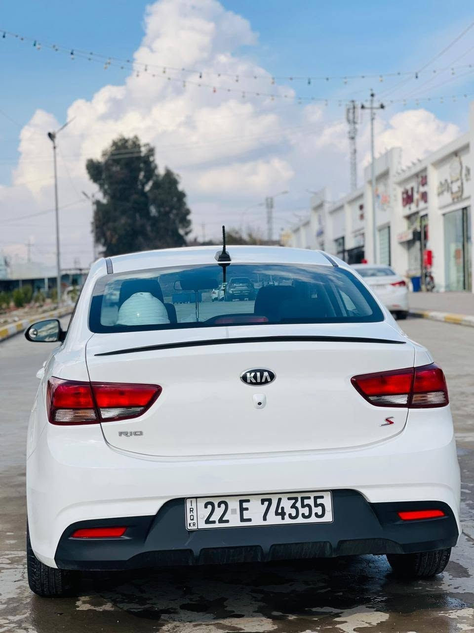 كيا ريو ٢٠٢٠
مراصفات S 
تحكمات ستيرن جهتين 
تحديد سرعة cruse 
محرك 1600 
كير (AT) المرغوب 
شاشة وكامرة  دوارة 
ابل كار بلي & اندرويد اوتو
نظام سبورت ( sport)
مانع تزحلق 
نظام ABS 
الضرر  قطعة وحدة (بوند) وايرباك ستيرين مرجع سستم 

للاستفسار 
***********
سعر 118
