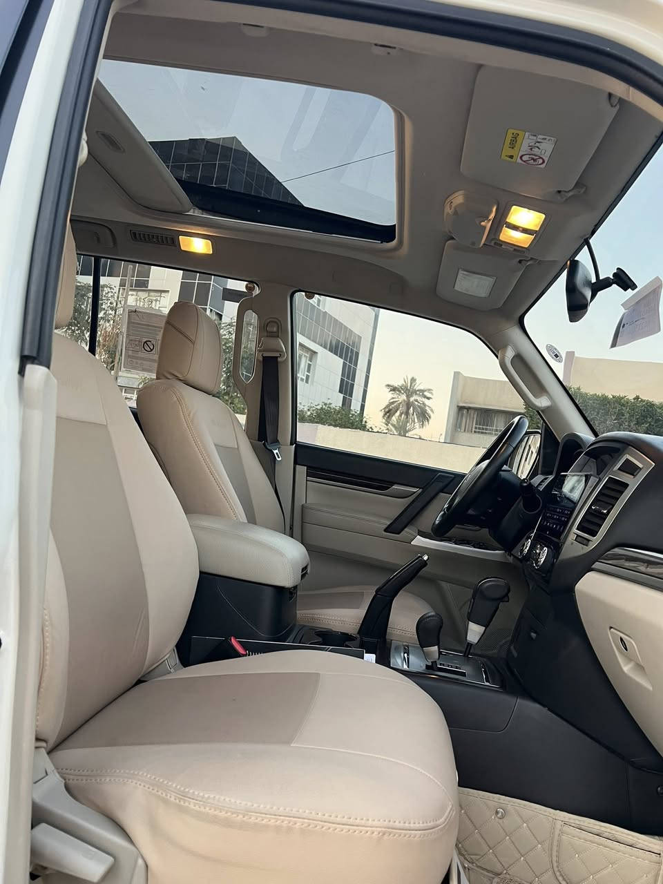 السلام عليكم ورحمة الله 🌺

باجيرو 2019 علامة ذهبية

فول مواصفات كويتي بدون دمام فقط باقي فووول 

ماشية ٢٥ الف كيلو 

السيارة على حالة الوكالة مكفولة غراضها وكاعياتها والكتلوكات بعدهن بالجيس 

فتحة سقف

كشنات راس الارنب

كشنات جلد

داخل صاج 

فول تحكم ستيرن

ويل حجم 17 

مكينه 6 سلندر 3500

شاشة كبيرة

حساس خلفي 

كامرة اصلية

بلوتوث

اشارة بالمري

كشنات 7 راكب

تبريد منفصل 3 قطع

لايتات زنون

لد نهاري 

مري شفط 

شباب السيارة عليهة شاشة سمارت والاصلية موجوده مضمومة 

السيارة عليهة تظليل بالسنوية صادر من دائرة المرور 

بغداد / حي الجامعة

☎️***********

السعر.   225$💵
