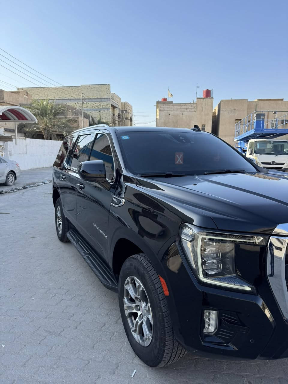 السلام عليكم GMC موديل 2021 خليجي رقم بغداد رقم جديد هزه جديده وارد خليجي  ماشيه 90km كفاله عامه مغلفه PPF بالكامل حته قماره على. طولها صار سبوع من مغلفها  السعر ٤٣٥ العنوان البصره للاستفسار***********
