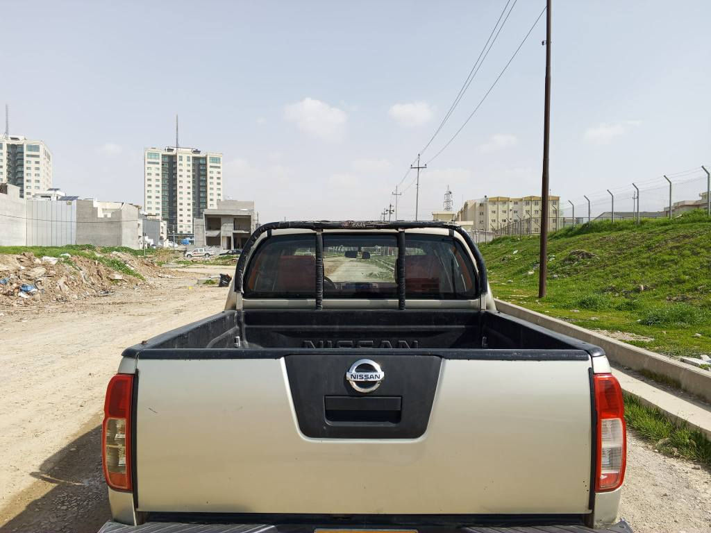 ***********نیسان نا فارامۆدیل 2009ڕە قە م سلیمانی گیڕو مە کینە بە طە 3000 گیڕو مە کینە بە شەرت دوپارچەی بۆیاغە لەسەر ساغی چوارتایە ی لۆکی بۆ بەستراوە جرکەی تیا نیە سە نە ویو ڕە قە مە ی بە سە ر نە چو ماڵی دۆستە 84گەڵا و معامەلە السليمانية, العراق
