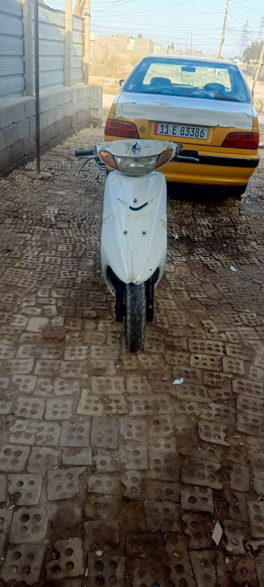 سلام عليكم دراجه 60 ياباني مكينه فول تشتغل هندر وسلف كهربائيات فول شغل وطلع وين ميعجبك مكانه قرب سيطره مال نهروان سعر 200 وبيهه مجال ***********
