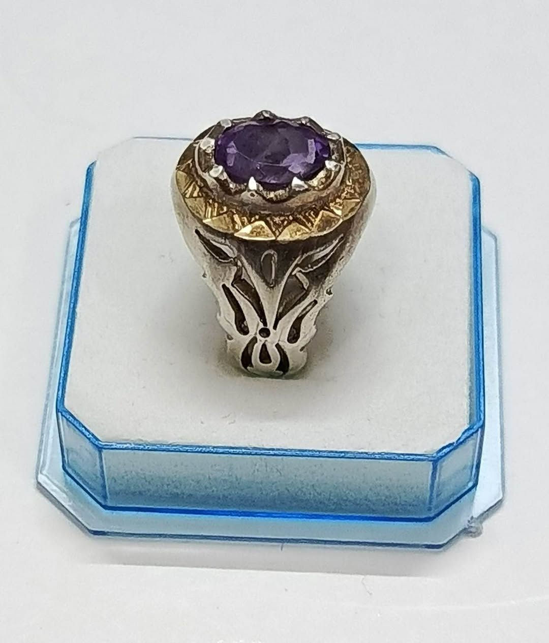 خاتم جمشت الطبيعي فضه925 صياغه يدويه القياس21 السعر65 الف 
توصيل جميع المحافظات 5الف
*********** بغداد, العراق
