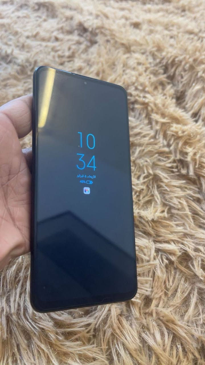 للبيع او المراوس مع ايفون 
هاتف Xiaomi 12T Pro 

بدون ملحقات 

نسخة يابانية تك شريحة 

عربي بلكامل 

معالج Snapdragon 8 Gen 1 

ذاكرة التخزين 256 جيجا 

ذاكرة الوصول العشوائي 12 جيجا 

مواصفات الشاشة 

​النوع: AMOLED (تطلق عليها شاومي CrystalRes AMOLED).

​الحجم: 6.67 إنش.

​الدقة: 1220 × 2712 بكسل (جودة +1.5K)، وهي دقة وسطية توازن بين وضوح الـ WQHD وتوفير طاقة الـ FHD.

​كثافة البكسلات: 446 بكسل لكل إنش.

​معدل التحديث: 120 هرتز (يدعم ميزة AdaptiveSync للتنقل التلقائي بين 30/60/90/120 هرتز لتوفير البطارية).

​معدل استجابة اللمس: يصل إلى 480 هرتز (مثالي للألعاب).

مكاني بغداد الاعظمية 

السعر 300 الف مجال بسيط جدا


**إذا كنت صاحب هذا الإعلان وتريد حذفه لأي سبب، رجاءا أرسل رسالة إلى الدعم الفني**