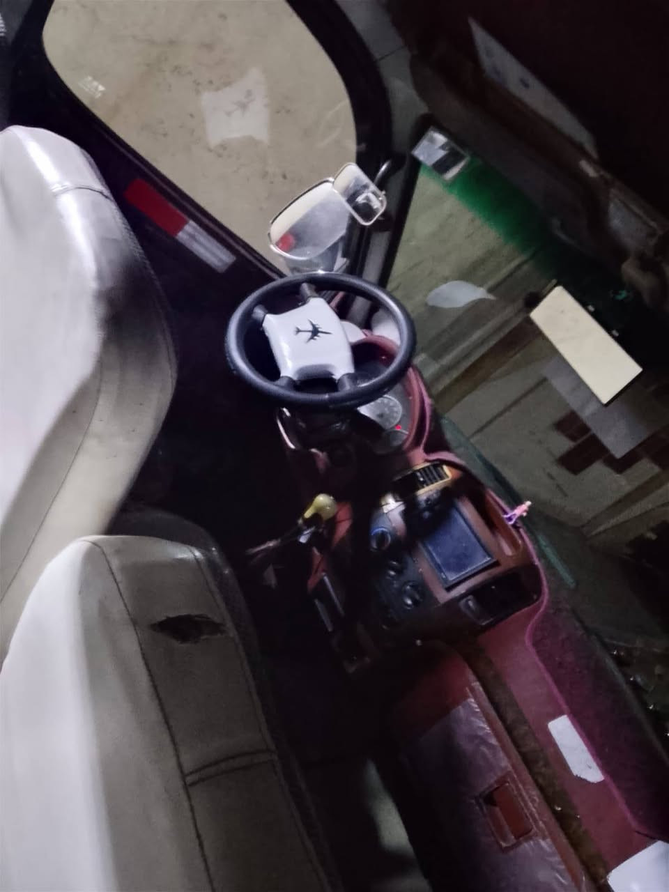 سلام عليكم فتون لبيع سياره حلوه موديل 2011كير مكينه اكسل خير من الله أو مراوس حسب إقناعه أسعر 70وبيه ‏‪***********‬‏مجال لعنوان بغداد الشعب الستفسار
