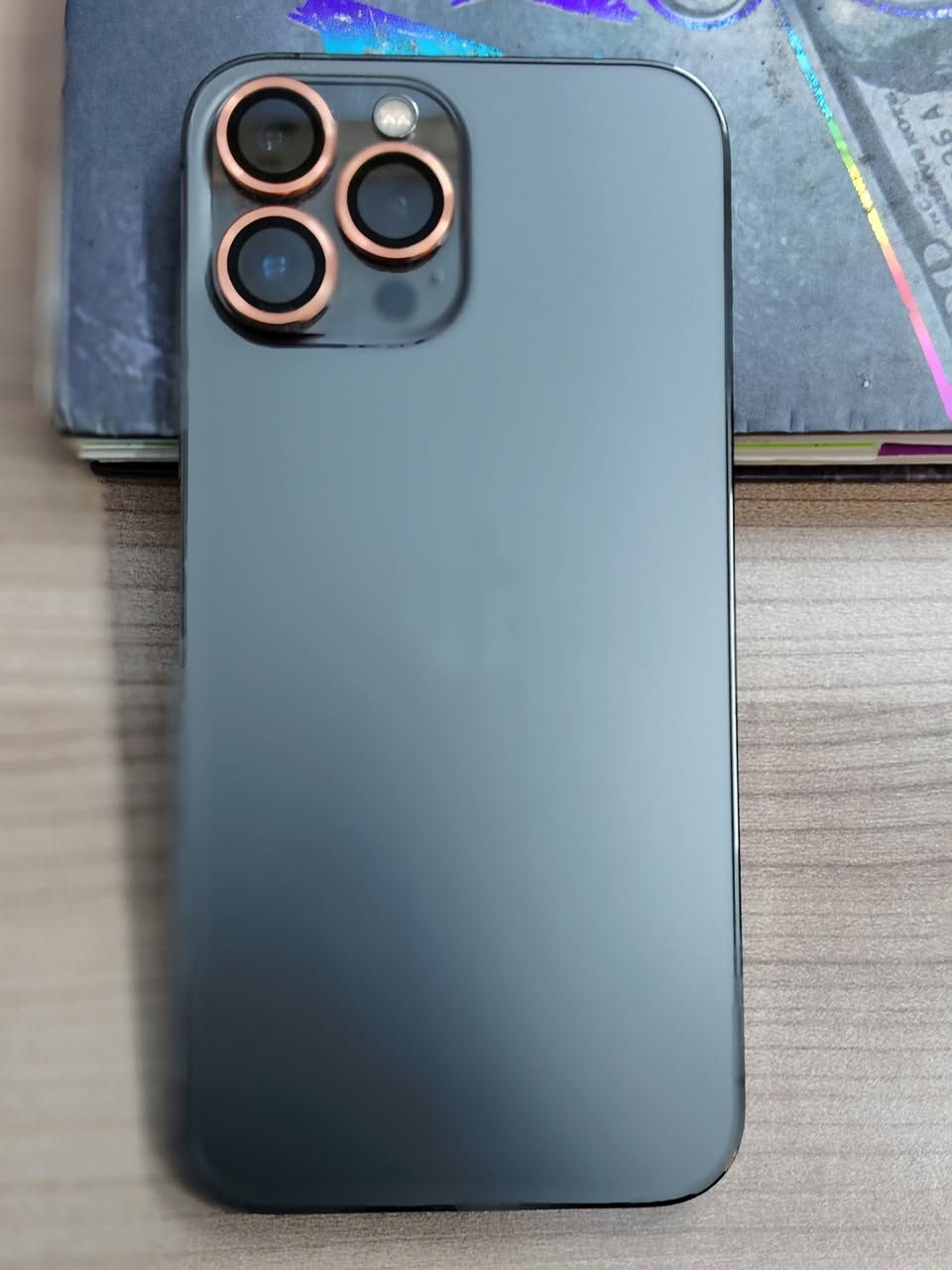 السلام عليكم 13 برو ماكس
ذاكره 512 بطاريه 88 وتر ممفتوح كارتونته موجوده  مكفول 725 بي مجال قليل ***********
