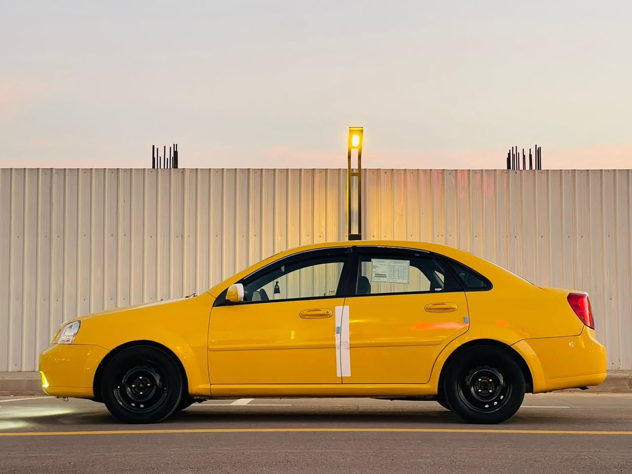 سلام عليكم شباب عندي اوبترا موديل 2011شركه العامه السياره   بيها طخه بجاملغ الخلفي  ومصبغوه عام لجماليه فقط جاهزه من كل شي مصفره هيئه وغرامات سنويه جديده ارقم جديده رقم بغداد انكليزي  هزه جديده السياره بسمي وشرط التحويل كير  مكفول محرك تبريد مكفول  صدر امامي وخلفي مكفول السياره مدوشمه تخبل شاشه كامره السياره تخبل دواخلها ما متعبها مرتبه  باتري جديد على ايدي ما متعبها تحكم جام كهرباء السياره جاهزه من كل شي  وبا العافيه ع الياخذها . مكاني بغداد  
السعر 73 وبيها مجال بسيط جداً جماعة ل60 لا تدخل اعذرني 
اتصل وبخدمتك 
***********
