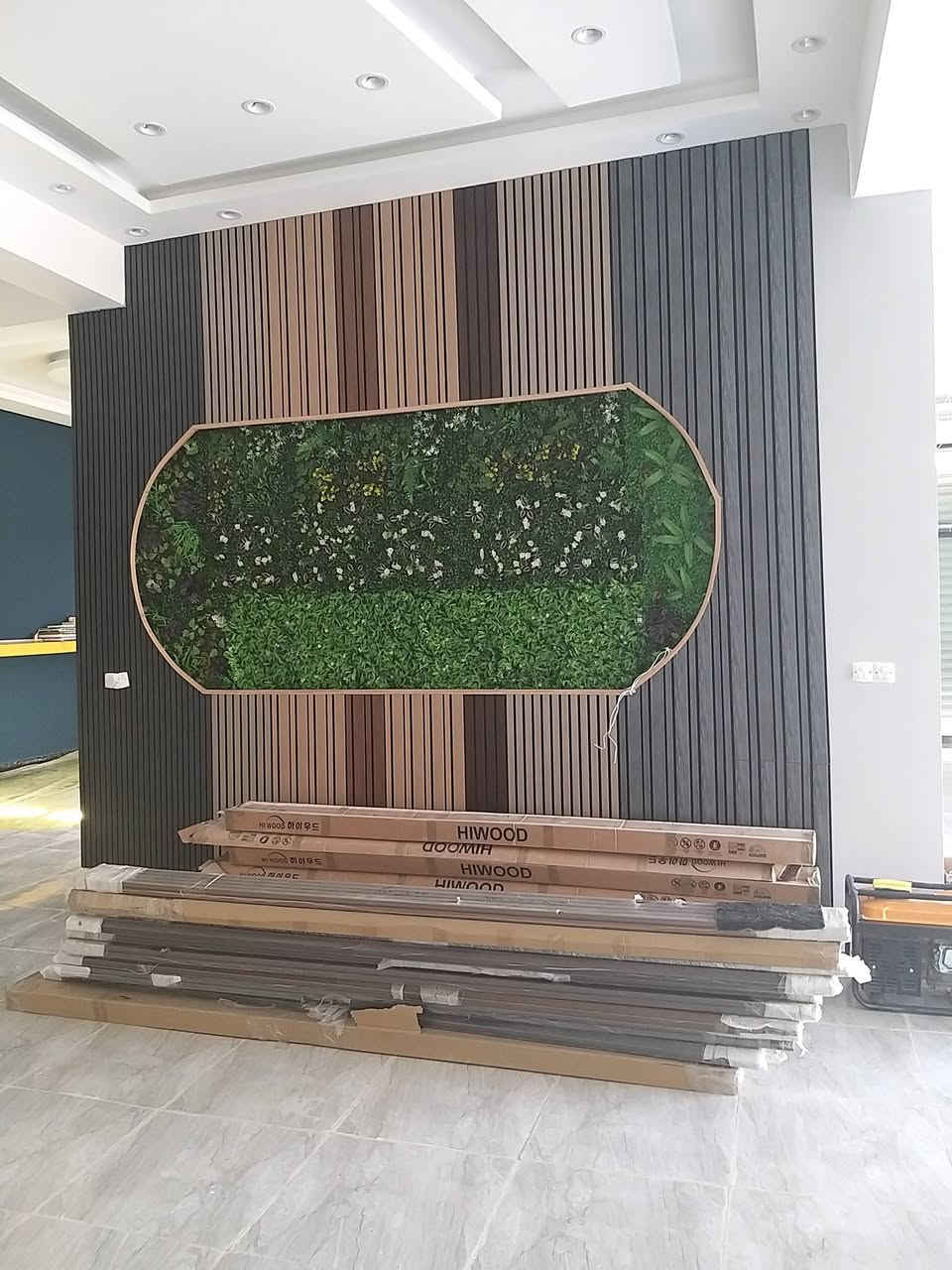 السلام عليكم ورحمة الله وبركاته  يوجد بديل الخشب الداخلي والخارجي من منشأ كوري مواصفات عاليه اكثر من 100  م٢ للبيع للتواصل بخصوص المعلومات ***********
