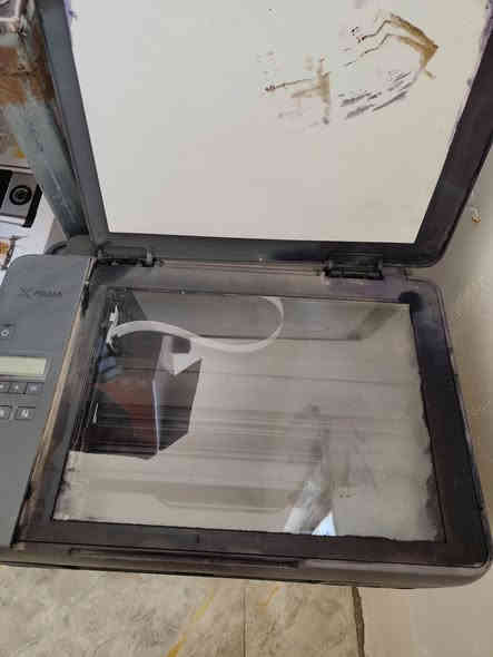 سلام عليكم 
للبيع 
طابعة 
بلي ستيشن 3 مع هارد العاب 
نانو 
راوتر 
كلهم شغالات ما عدا طابعة تحتاج صيانة
ابيع شلع 200 الف 
عنواني حكيم 
رقمي ***********
شراي يتصل
