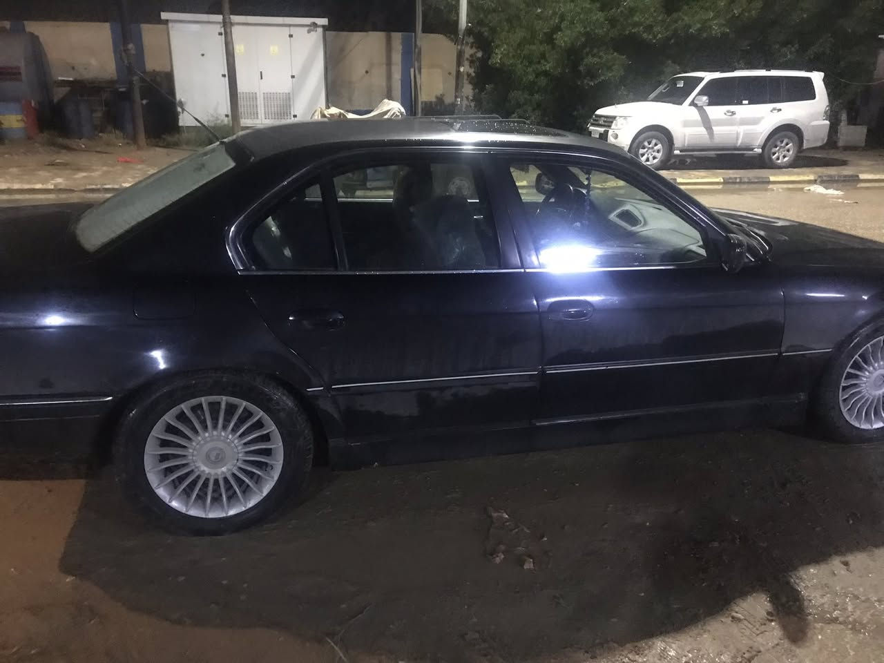 السلام عليكم خفاش 96 محدثه 2000  لبيع التفاصيل  محرك
40دبل كير تمترونك نظام سكيورتي سلايت جام صدر امامي خلفي جديد تخم تاير امامي خلفي جديد دسكات امامي خلفي جديد كشنات جلد كهرباء ويل 17البينا اصلي حتى الآسبير البينا 
اي استفسار
***********
