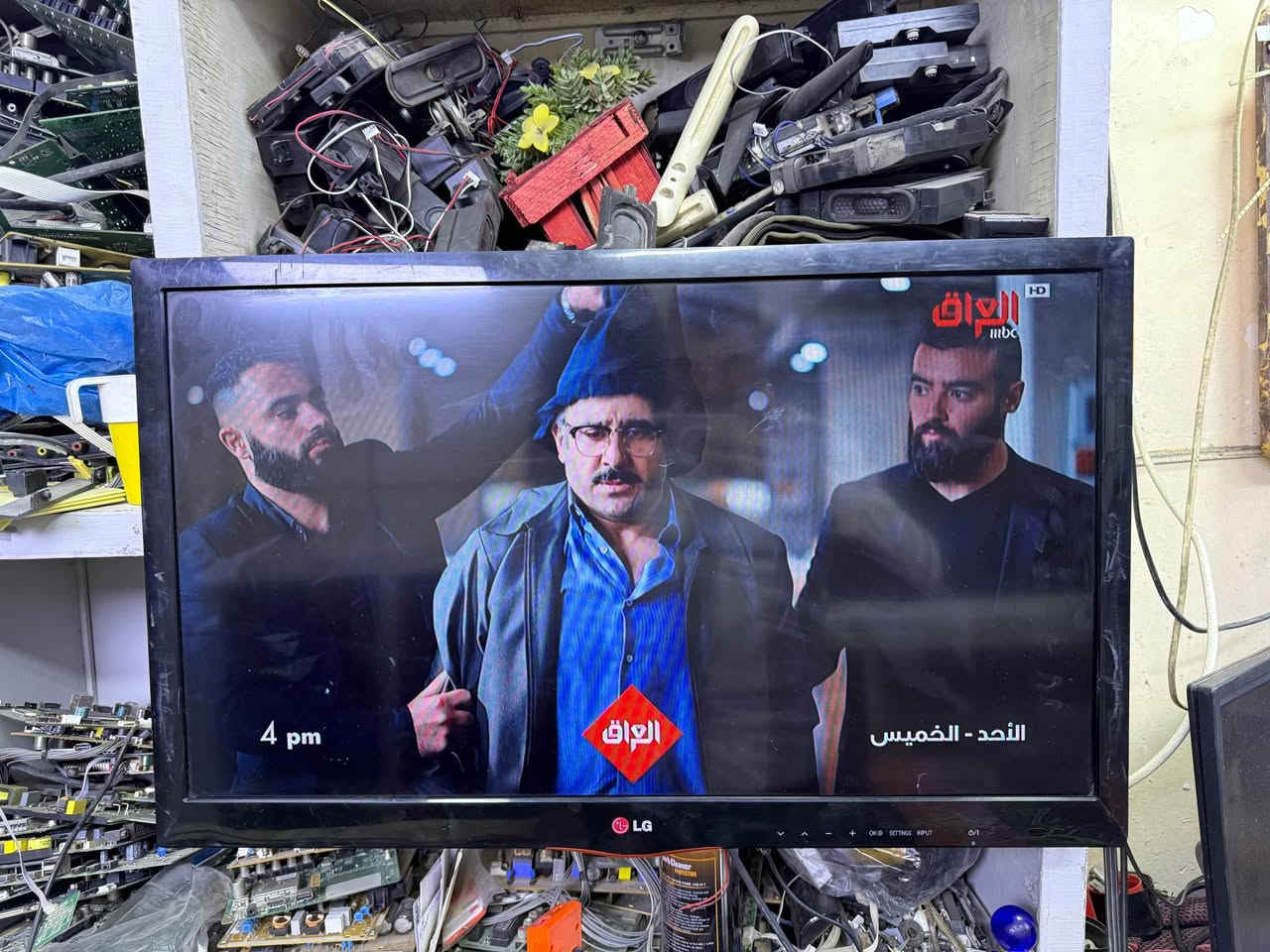 سلام عليكم تلفزيون LG حجم 26 للبيع السعر 60 الف 
للاستفسار ؛ *********** كركوك, العراق

