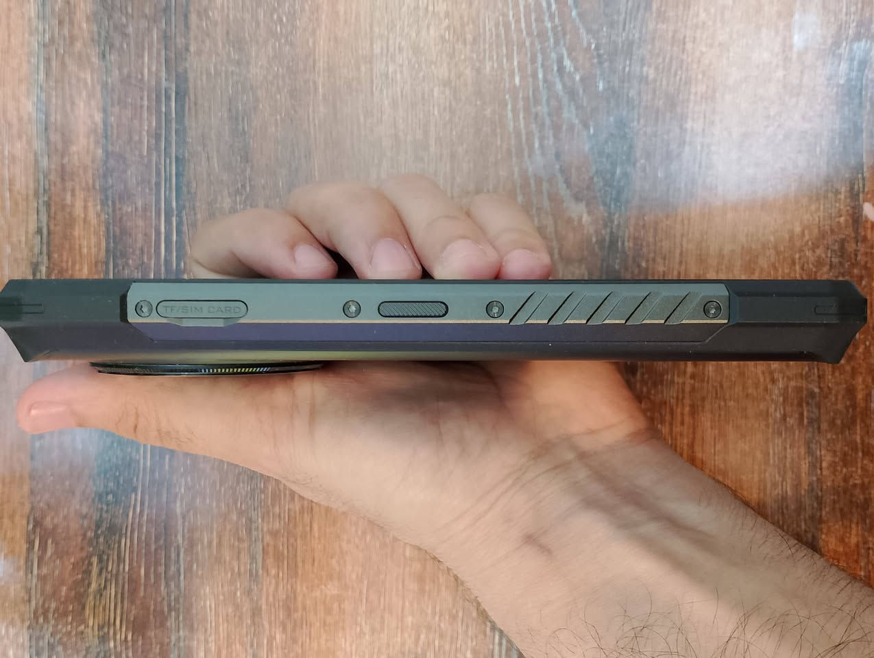 هاتف DOOGEE Fire 6 تصوير حراري وليلي
بطارية عملاقة 10400 mAh مع خاصية الشحن السلكي العكسي
كاميرا حرارية وليلية
مقاوم للغبار والمياه وضغط مياه الفارة والغطس حتى عمق 1.5م مدة نصف ساعة
مدرع مقاوم للصدمات
معدل تحديث الشاشة 90hz
الذاكرة العشوائية 16GB
ذاكرة التخزين 256GB قابل للتوسيع فتحة microSD
بصمة جانبية
راديو FM
مستعمل مدة ساعتين فقط
وزنه ثگيل
السعر 250 وبي مجال 
 مكاني بغداد الغزالية ما اگدر ادزه توصيل


**إذا كنت صاحب هذا الإعلان وتريد حذفه لأي سبب، رجاءا أرسل رسالة إلى الدعم الفني**
