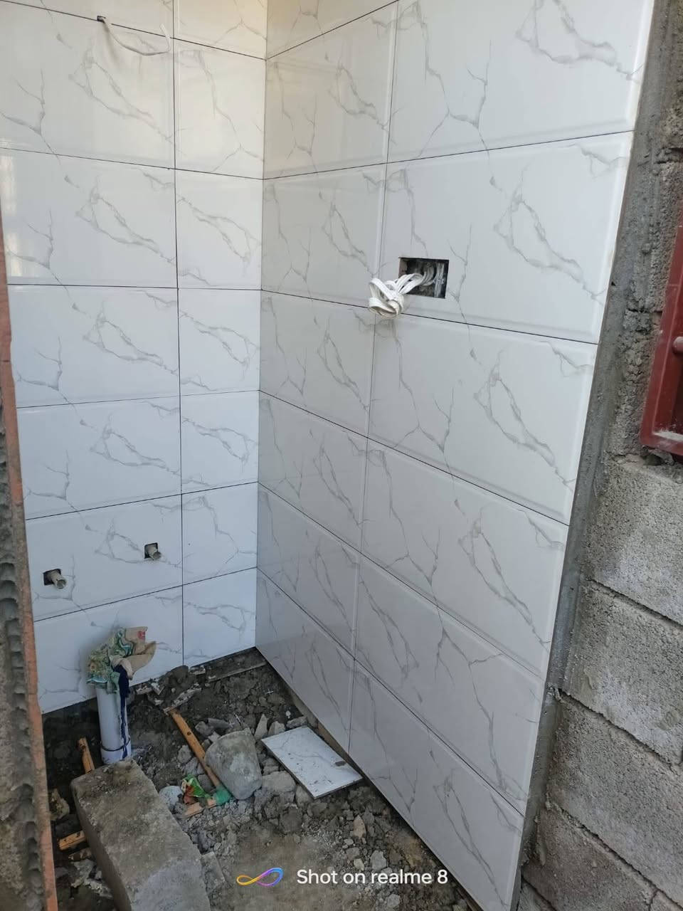 متوفر خلفه سراميك اشتغل بالمتر شرط استلام مهندس مكاني موصل الايمن ***********
