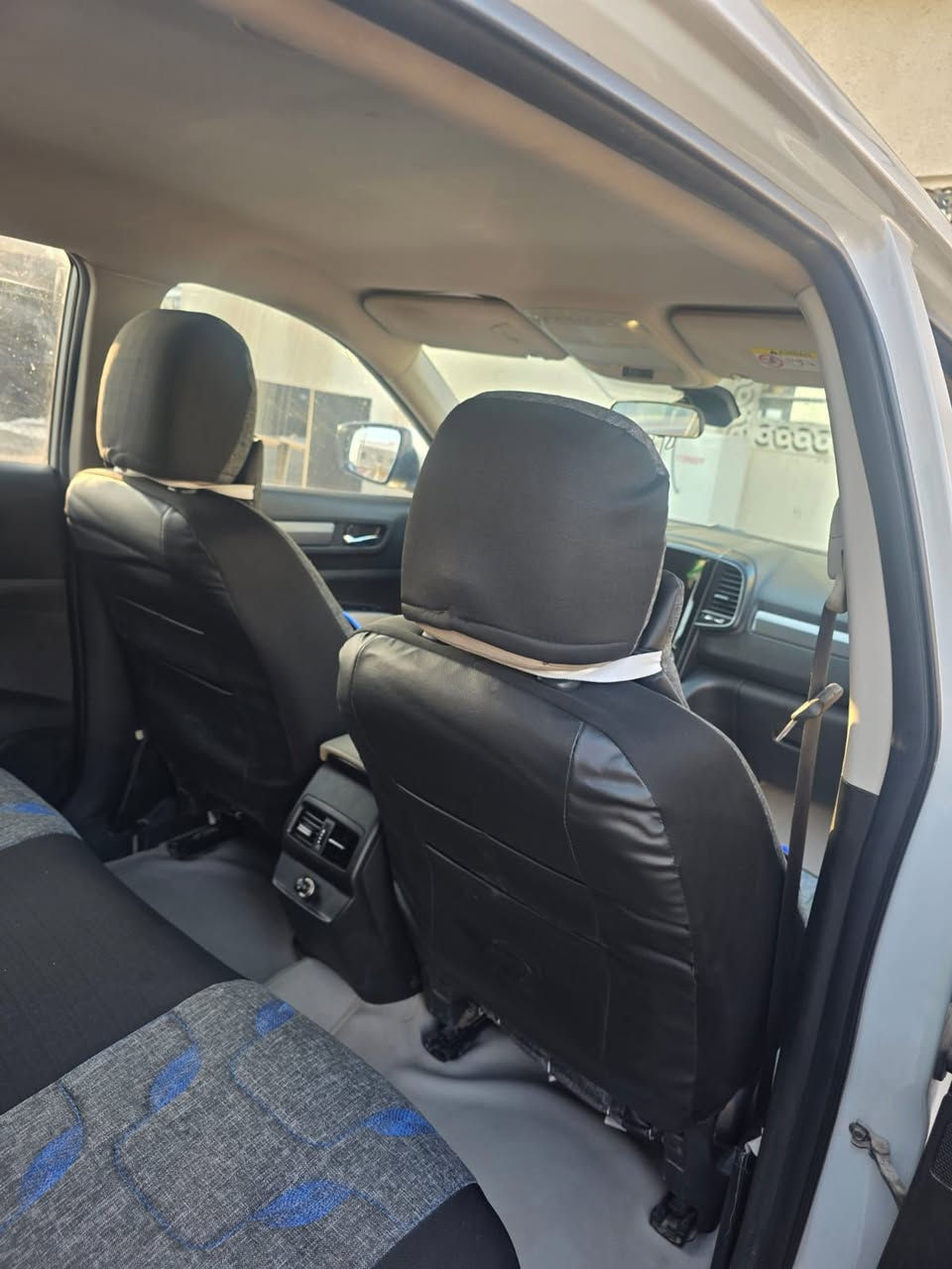 رينو كوليوس 2021 کلین تایتل نص فول للبيع
✅   سياره مكفوله كفاله عامه 

 ✅ محرك: نيسان ياباني 2500 

 ✅ گير نيسان ياباني 

 ✅ رادار محيطي 

 ✅ مرايا شفط كهربائية 

 ✅ بصمة ودخول ذكي 

 ✅ كشن ميموري (خزن) 

 ✅ تحكم ستيرن جهتين 

 ✅ نظام ايكو ونزول منحدرات 

 ✅ مانع انزلاق 

 ✅ مقاعد مريحة مزودة بنظام التدفئة   

             والتبريد

 ✅ اضاءة داخلية محيطية

 ✅ فتحة سقف بانوراما

 ✅ مصابيح LED

 ✅ شاشة لمس كبيرة (اندرويد)

 ✅ نظام مكابح عالي (اربع دسكات)

 ✅ حساسات امامية وخلفية مع كاميرا خلفية

📌 السيارة نظيفة نص  مواصفات ....

مكان سيارهالبصرة السعر 160$ مجال


**إذا كنت صاحب هذا الإعلان وتريد حذفه لأي سبب، رجاءا أرسل رسالة إلى الدعم الفني**