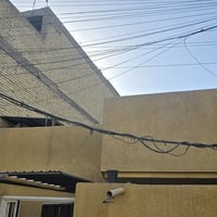 بيت ١٥٠ طابق ونص البلديات خلف مخازن الاسمنت حاليأ مفصول نصفين حسب ماتر...