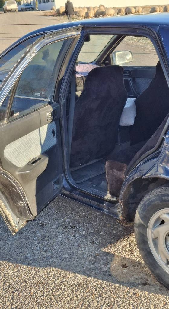 سلام و عليكم
هوندا النترا 
موديل 1994 
مه كينه و كير بروتون مرخوب 
كير و مكينه شرت 
ته بريد شرت شرت 
وياسويج 
تتفيه شرت 
قفل مركزي 
٢جام كهرباي 
تخم امامي و خلفي شرت 
هندر بريك شغال 
سياره دعامي ل  دعامي شرت 
رقم كركوك 25  بسمي تريد وكال تريد تحويل 
سعر 33 بي مجال قليل 
*********** تيل و واتس اب
