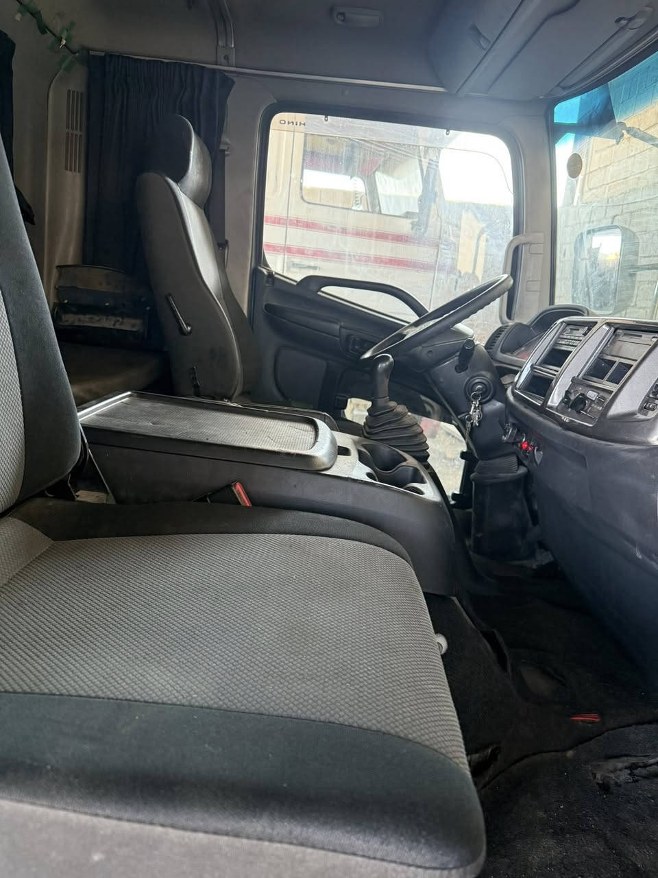 سلام عليكم اخوان اكرين شيطان  جديد ما مشتغل بالعراق فول واحد على واحد شراي يتصل على ***********غير متواجد عل فيس
