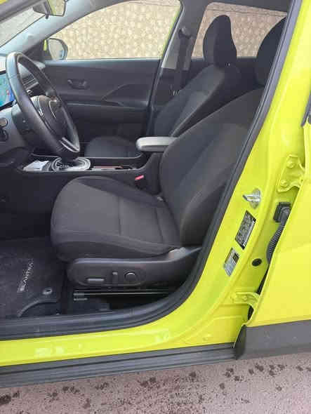 السلام عليكم
كونا موديل ٢٠٢٤ بدون رقم لون مميز
حادث موضح جاملغ صبغ وربع بنيد فقط ايرباك ستيرن مكفوله من الدواخل ومن الشاصي ومن اللغد كفاله
مواصفات فول عدا الفتحه بصمه تشغيل وابواب وتشغيل عن بعد
نظام active اطفاء ذاتي
شحن واير ليس
كشن كهرباء 
تبريد قطعتين  
شاشه متصل دجتال اشاير مري 
رادارات محيطيه قياده ذاتيه ومانع اصطدام وتحكمات ستيرن
السعر ١٦٥ ورقه ومجالها بسيط جداً
الدوره 
***********
