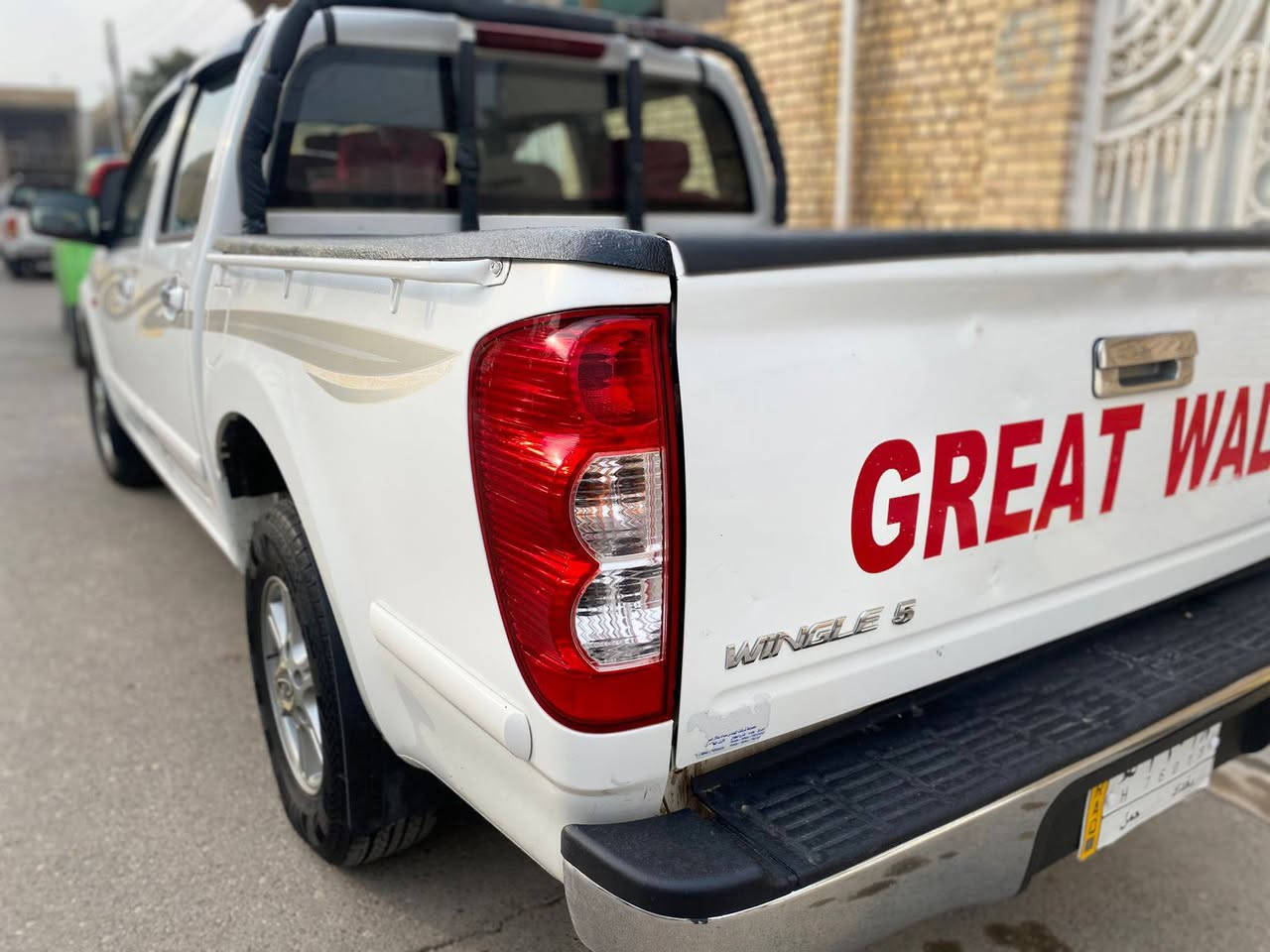 السلام عليكم للبيع كريت ول موديل 2016 رقم بغداد تحويل مباشر سياره مكفوله وجديده جدآ ماشيه 152 الف تخم تاير جديدماتخسر عليه الف جاهز من اي نقص وضع الشركه تدفئه شغاله تبريدشغال وضع الشركه السعر 90 وبيها مجال *********** واسط قضاء الحي
