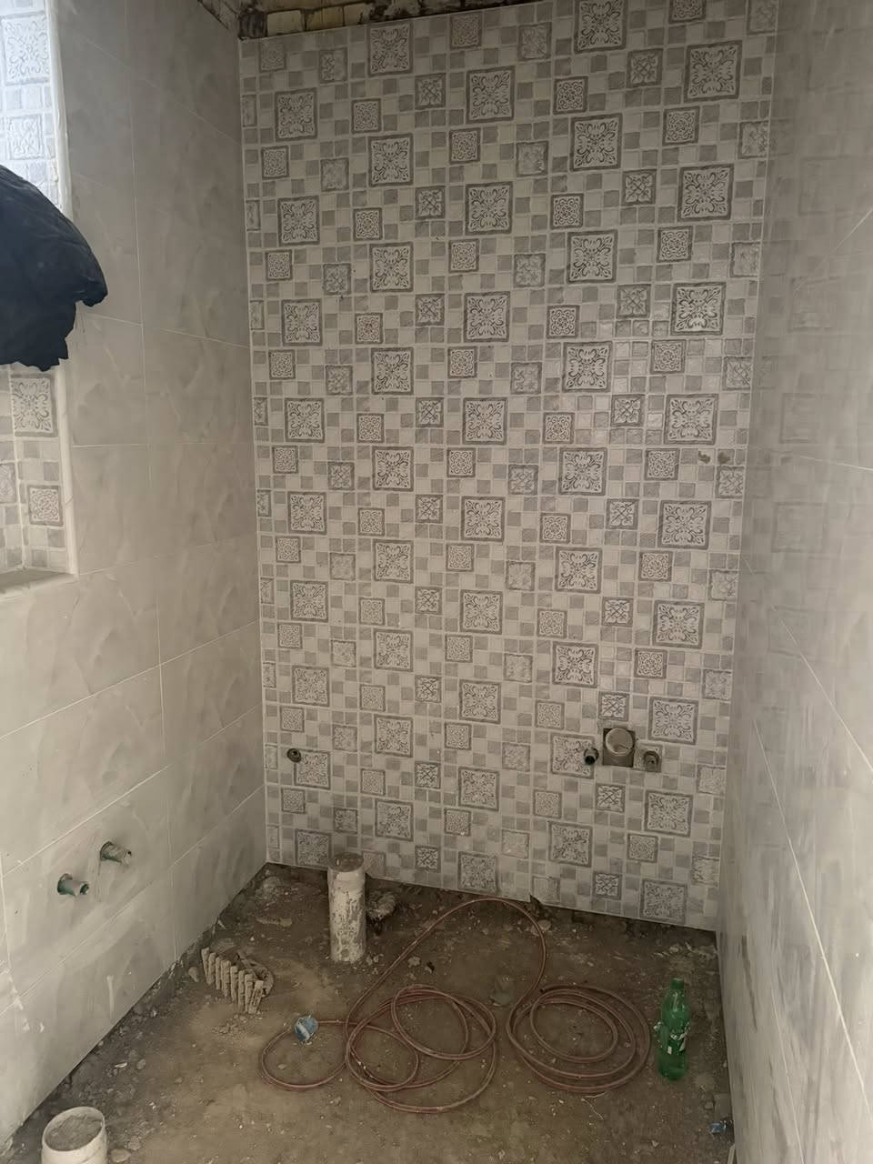 مشتملات للبيع الشعب قرب سوك شلال خلف مكوه
الخضراء  واجهه ٤ اله ربع نزال ١٧ ونص  

استقبال ومطبخ وخدمات وغرفه نوم البيت واجه عريضه 

الطابق الثاني غرفتين نوم مع خدمات جديد باقي بس ارضيه مرمر السعر مناسب جدا 

معروض بمكتب الكناني ***********٥
