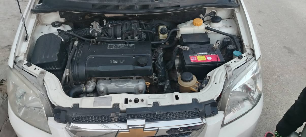 السلام عليكم 
للبيع فقط... 
افيو موديل 2010
رقم اربيل 
ضرر شبر بل بوند 
+ باب سائق مبدل 
+ جاملغ صبغ فقط بدون دواخل 
باقي السياره حاهزه من كلشي 
كير محرك شرط 
طخم شرط تبريد شغال فقط فقط صوت بل كمبريسر 
طخم تايرات جديد 
باتري جديد 
شرط التحويل وكاله بأسمي اني احولك 
كهربائيات كلها شغاله (وايرمنيه) شرط 
السياره بلادي 
قفل مركزي شغال 4 ابواب 
شاشه ايباد شغاله 
عليها غرامات تنزل من السعر 
السعرر 68 ورقة 
للاستفسار اسيا ***********
