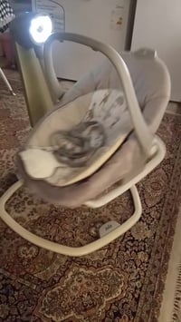 كاروك طفل • ماركة جوي • هزاز وموسيقى