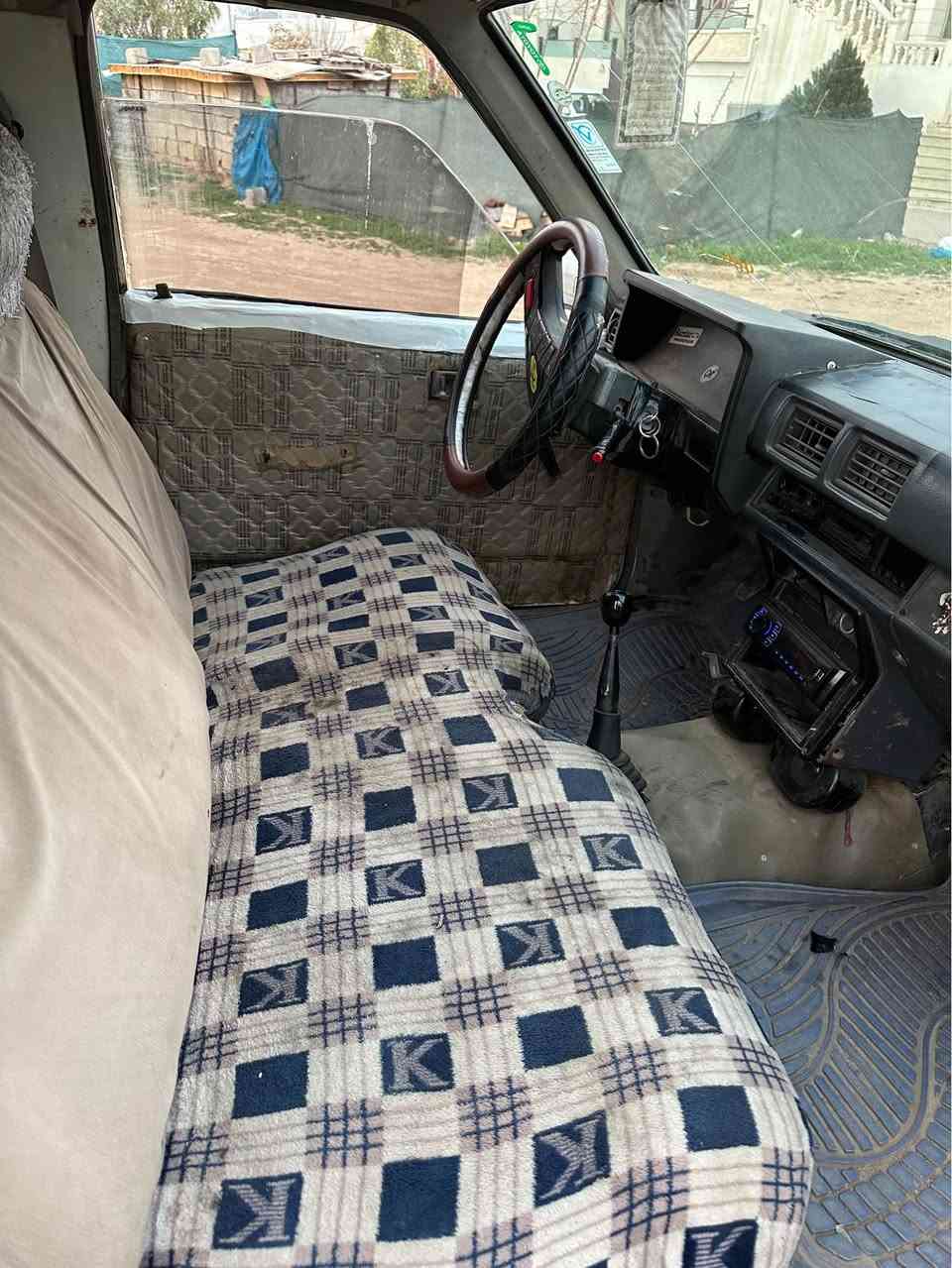 پیکاب توێتا 1988بۆ فرۆشتن 
20معامەلە
3وای ٦گێر ئارم کۆن سلیمانی 
مەکینەی تازە خراوەتە سەری دوکەڵو بوخارو صەوت بەشەرت  گێرو ئەکسلی بەشەرت لیدراوی نیە موسو براوە وەرگەراو بەشەرت 
شانسی نەتەقیوە مالی کاسبیە 
زۆر بەکێشە مەزبوتە 
شوێن چەمچەماڵ 
***********
***********
ئەدمین ❤️🌹 شمشمل, السليمانية
