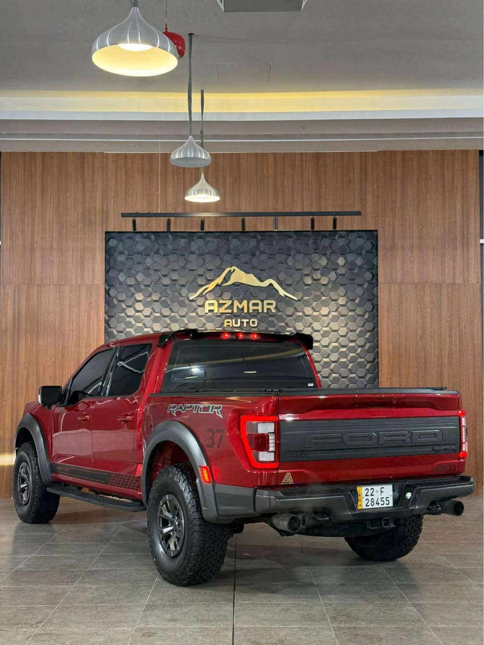 Ford Raptor 37 perfomance package 🔥
‎خليجية وكالة القاصد (Al Kasid) 🔥
‎موديل : 2022
‎مكفول كفالة عامة 🔥
‎مواصفات السيارة فول الفول
‎المواصفات
‎دگمة الكزوز صوت رياضي او بدون صوت 
‎كزوز السيارة بي اكثر من وضع : 
Quite- Normal - Sport - baja 
‎- ستيرن السيارة بي اكثر من وضع : 
Normal - comfort - sport - baja 
‎- عجلات قياس ٣٧ انچ 
‎- دبلات رابتر + دبلات فوكس بلادي من فورد 
Advanced long-travel suspension 
FOX Racing Shox 
‎تكدر تختار وضع الدبلات من حيث الخشونة او نعومة او اوف رود او سباق .
‎لايتات امامية dynamic داينمك تتحرك ويه الستيرن 
‎لايتات LED و زنون 
‎ ٤ كشافات ضباب امامية عالية الاضاء ( يجي وياهة غلاف خارجي منقوش raptor ) 
‎بيها نظام اضائة خارجية محيطية ٣٦٠ درجة تضيء محيط السيارة 
‎- داخل كاربون فايبر 
‎- سقف بانوراما 
‎- كامرات ٣٦٠ درجة امامي و خلفية و جانبية 
‎- ٣ كامرات خلفية ( كاميرا للبودي + كاميرا للرجوع  كاميرا رجوع زاوية عدلة ) . 
‎- رادار خلفي و امامي مانع تصادم 
‎- رادار جانبي نقط عمياء 
‎- حساسات ٣٦٠ درجة 
‎- اوتو پارك 
‎- دوسات حديد بلادية 
‎- كشنات جلد كهربائية + خزن + تدفئة + تبريد 
‎- ستيرن السيارة تدفئة 
‎- شفتات ستيرن 
‎- سستم صوت محيطي من bang and olufsen 
‎- كار بلي Car play
‎- اندرويد اوتو android auto 
‎- شحن لاسلكي wirless charge 
‎- باب الصندوق كهربائي 
‎- صندوق السيارة يحتوي على درج لتسهيل الصعود
‎- اضائات داخل الصندوق 
‎- بلك كهرباء داخل الصندوق 
‎- مريات كهربائية 
‎- تشغيل عن بعد 
‎- دخول ذكي
‎- اضائات ترحيبية 
‎- شاشة العدادات ديجيتال اكثر من نمط بيها 
‎- كروز كونترول متكيف adaptive cruise control 
 
‎السيارة خليجية وكالة القاصد 
‎مكفول كفالة عامة ✅🔥
‎السيارة مرقم و جاهز تحويل ثاني يوم

‎للاستفسار : ***********
‎العنوان: السليمانية المعارض الجديدة شركة ازمر اوتو معرض رقم ٣٤ السليمانية, العراق
