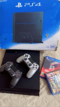 بلي فور للبيع مع قرصين وجوستك اصليات ماداخل تصليح ابد غير مهكر بغداد ز...