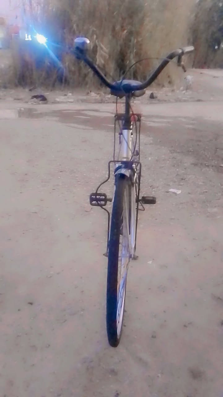 اسلام عليكم باسكل بناتي للبيع الباسكل جديد مديل 16 ما ناقصة شي السعر 50قفل للتواصل ***********
