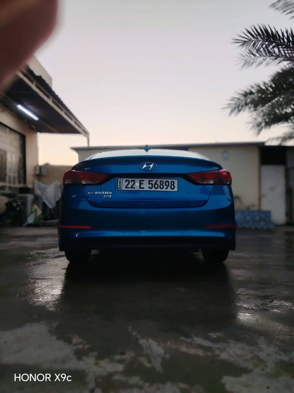 السلام عليكم
النترا موديل 2017 وارد امريكي حادثهه بنيد تبديل زائد دعاميه تكحيل السياره بدون صبغ بدون دواخل بدون ايرباك سياره ماشيه 130الف ك/م مكينه 2000 
فول مواصفات ما عده البصمه والفتحه 
ثلاث انظمه قياده ـ سبورت ـ ايكو ـ عادي 
تحكمات استيرن  
السعر 128وبيهه مجال بسيط 
العنوان بغداد ابو غريب 
اي استفسار الاتصال  ***********
                              ***********
