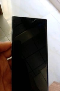 سامسونغ نوت10 بلس للبيع او مراوس ذاكرة 256 كلشي مابيه فقط يحتاج شاشة ب...