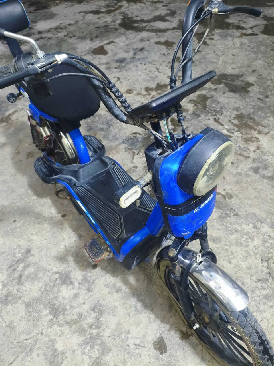 ماطور 5 بطاريات للبيع 
بطاريات نظيفه 
السعر 175
الشاشه مالته مابيه عداد
مكاني .. حي الشهداء قرب جامع التقوى


**إذا كنت صاحب هذا الإعلان وتريد حذفه لأي سبب، رجاءا أرسل رسالة إلى الدعم الفني**