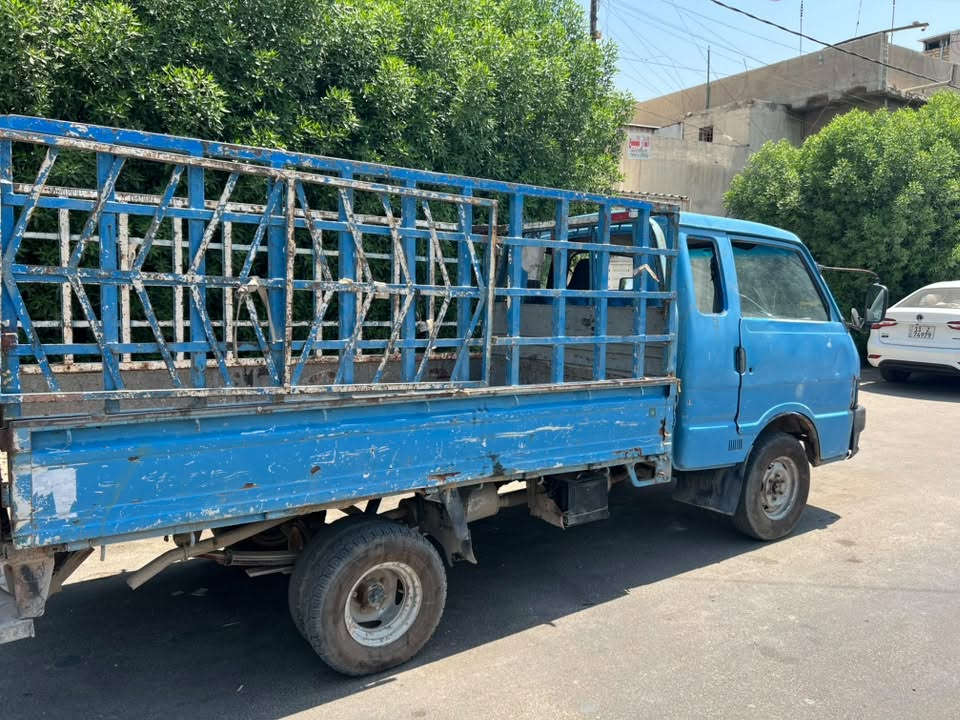 سلام عليكم كيا بنكو موديل 95رقم بغداد سيارة جاهزة مكينة وكير خير من الله تخم تاير للبيع السعر 37وبيهةًمجال المكان بغداد ***********
