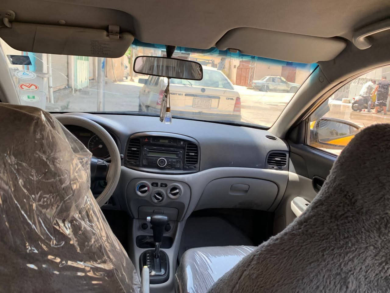 فيرنا ٢٠٠٩ كير اوتوماتيك سنويه لحد ٢٩ 

ضربه باب سكن شبر وباقي تصفيه سعرر ٨٨

***********

