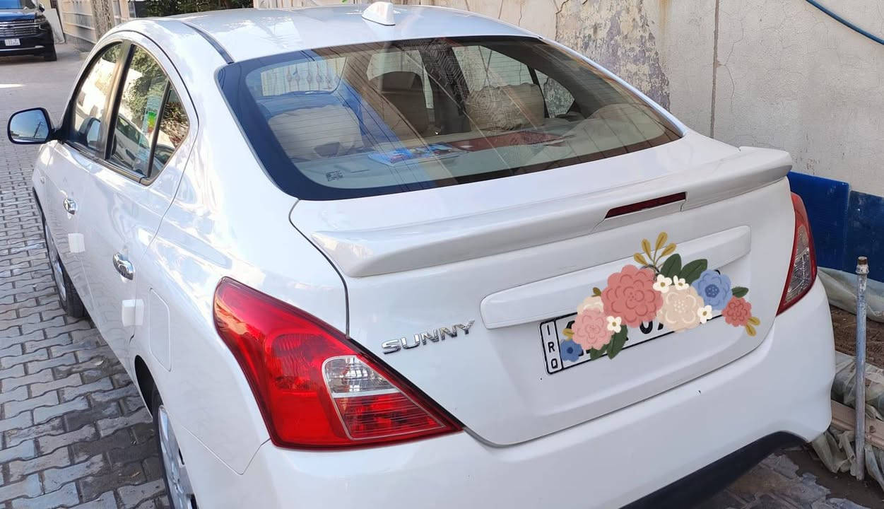 نيسان هندي  بليتة زرقةللبيع موديل 2024ماشي 16 قابل للزيادة
السيارة مكفولة 
للاتصال ***********
