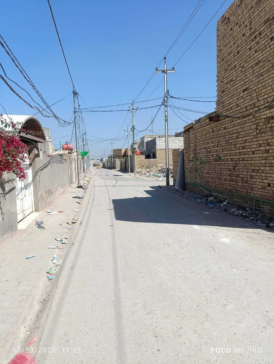 سلام عليكم بيت مساحه 100 متر واجه 6ونص ونزال 16 حي الامين قريب ع شارع العام نزله سيد حسين ابو الانشائيه بيت جديد  بناء 2026 
***********
