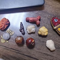 احجار مشكل للبيع كلهن بيعه وحده السعر ٣٠٠  واتساب  07759561480