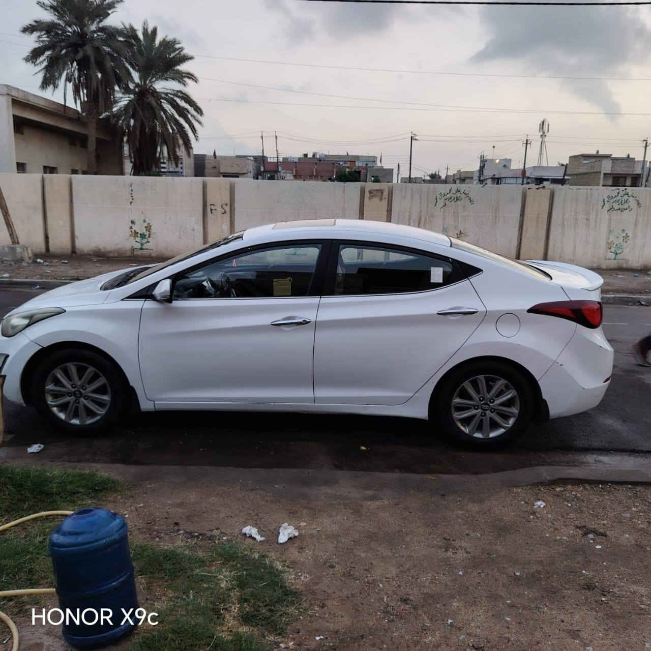 السلام عليكم النترا بيضاء اللون موديل 2015 لاصبغ ولاضربه رقم الموبايل ***********السعر135بغداد حي العامل
