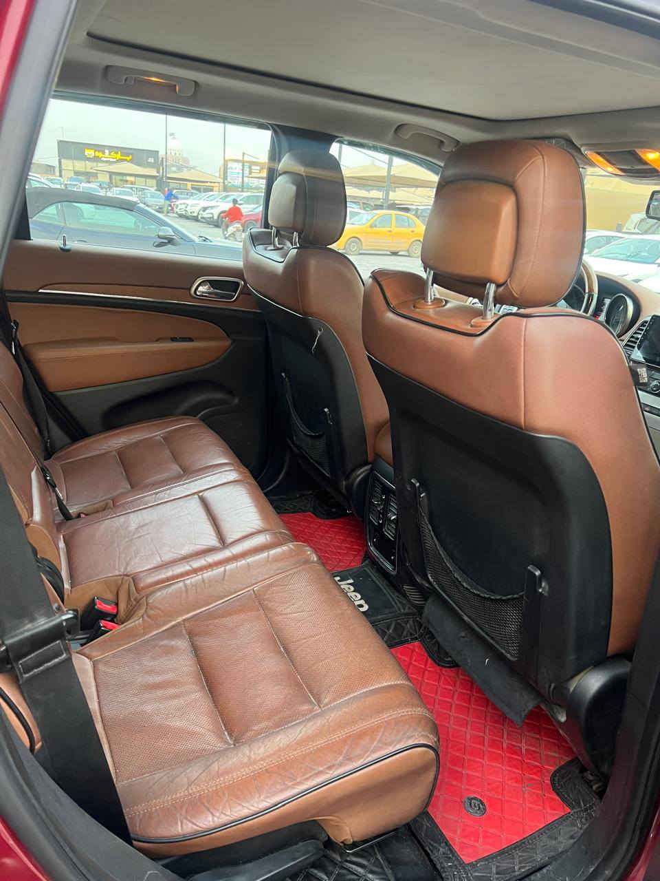 سلام عليكم
جيب موديل 2013 (   خليجي  ) مكفولة كفالة عامة صبغ وتبديل وشخط 
رقم بغداد دولي تحويل ثاني يوم 
فول مواصفات اوفرلاند
 حجم المحرك : 6سلندر 3600  
ماوس وضعيات قياده الفور ويل 
جكات 3 وضعيات
 فتحة بانوراما  
*غرفه السياره عسلي 
بصمه  
كشنات الاماميه كهرباء
حساسات خلفية وامامية وجانبيه
تشغيل عن بعد   
تحكمات ستيرن فول
المكان كربلاء 
السعر 215 
للاتصال***********
